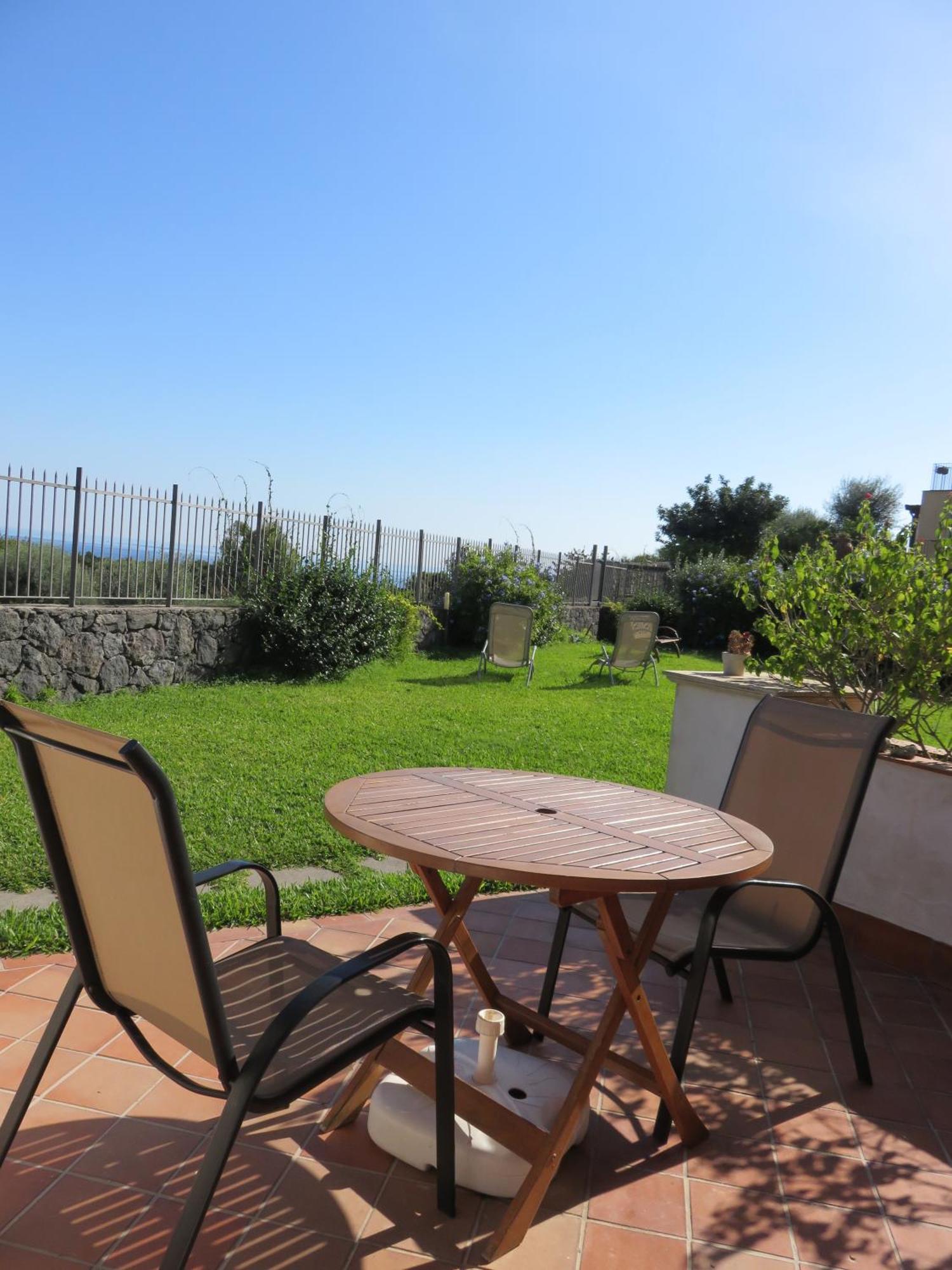 Case Vacanze Residence Trinacria Acireale Exterior photo