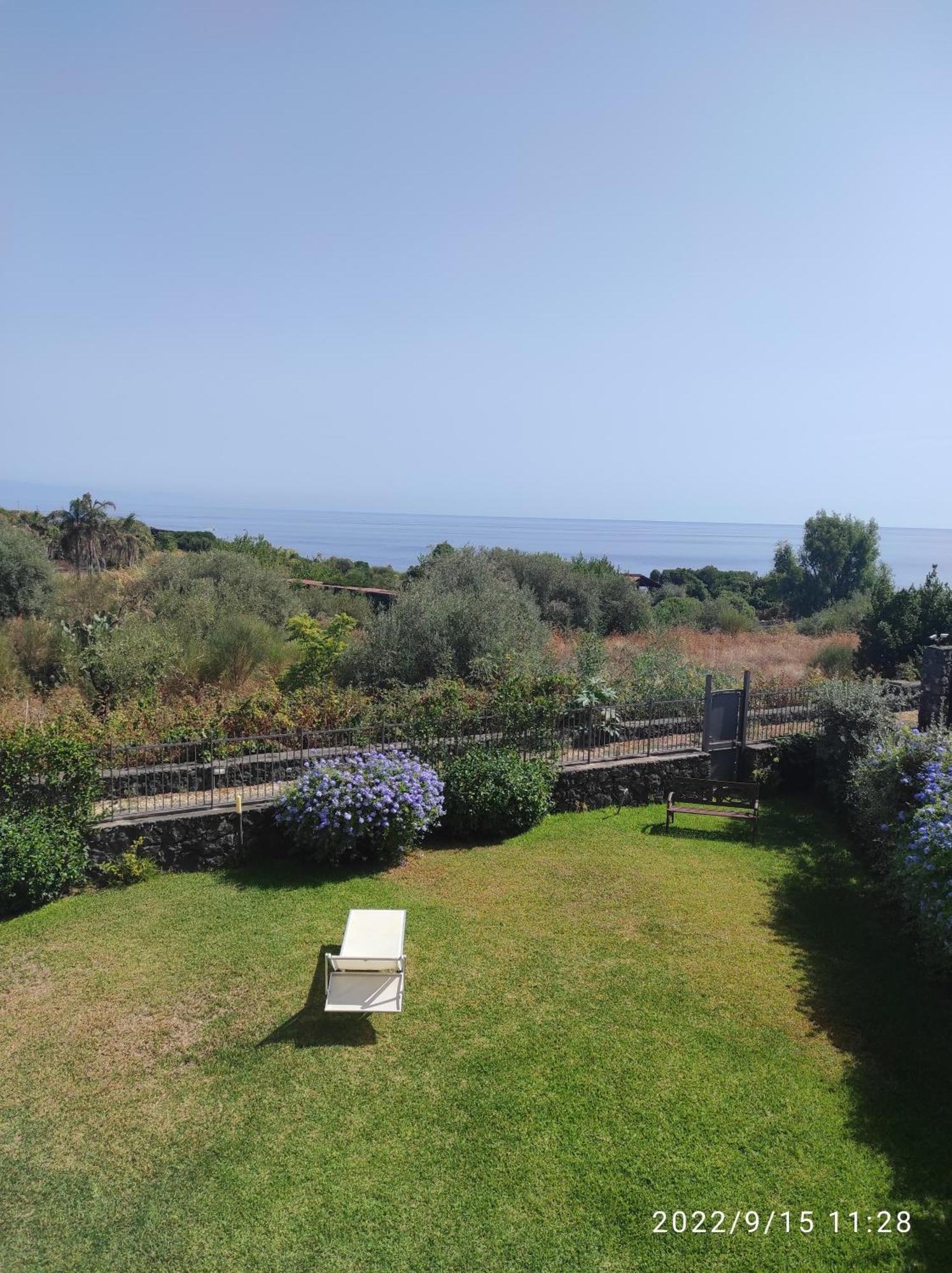 Case Vacanze Residence Trinacria Acireale Exterior photo