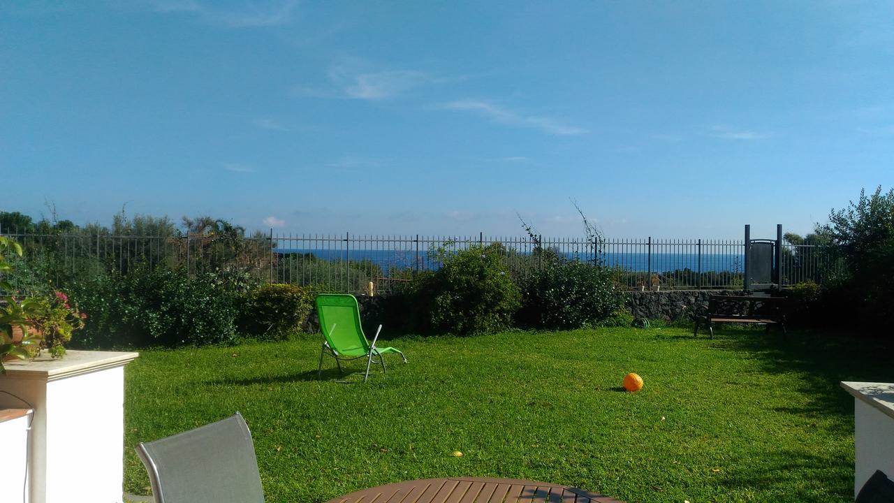 Case Vacanze Residence Trinacria Acireale Exterior photo