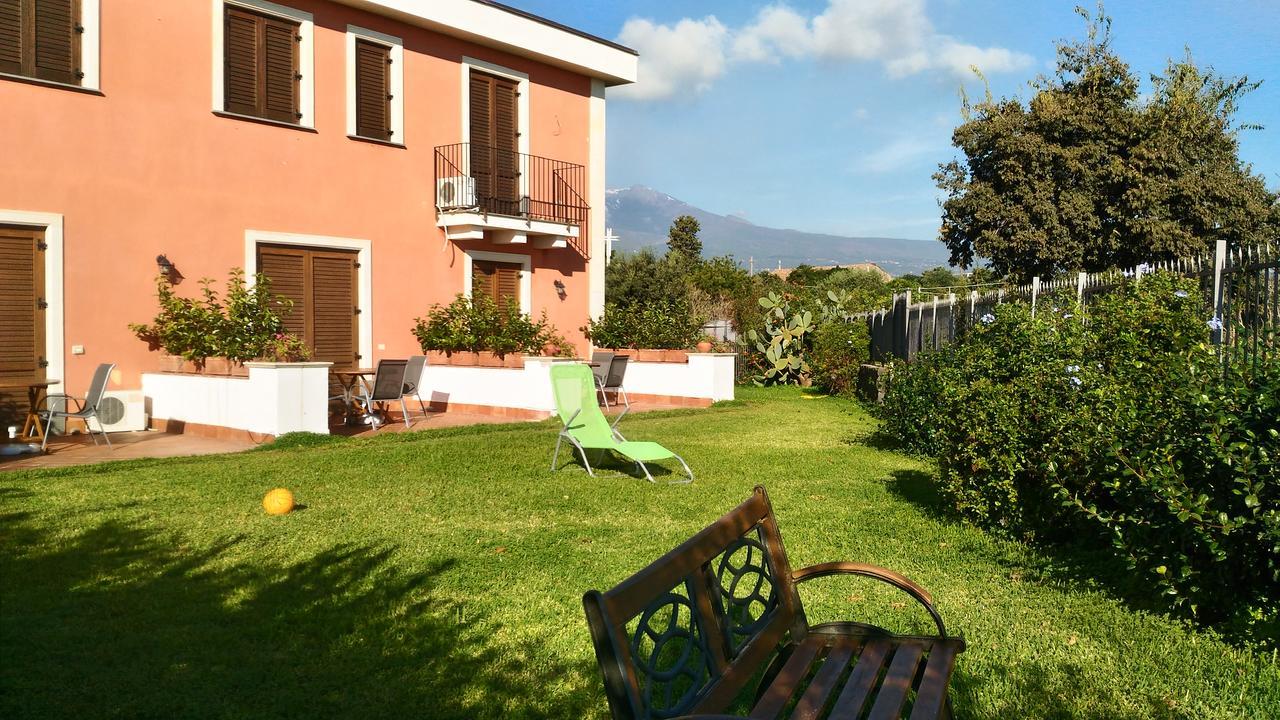 Case Vacanze Residence Trinacria Acireale Exterior photo