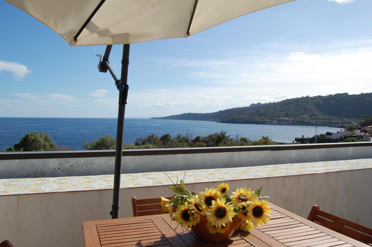 Case Vacanze Residence Trinacria Acireale Exterior photo