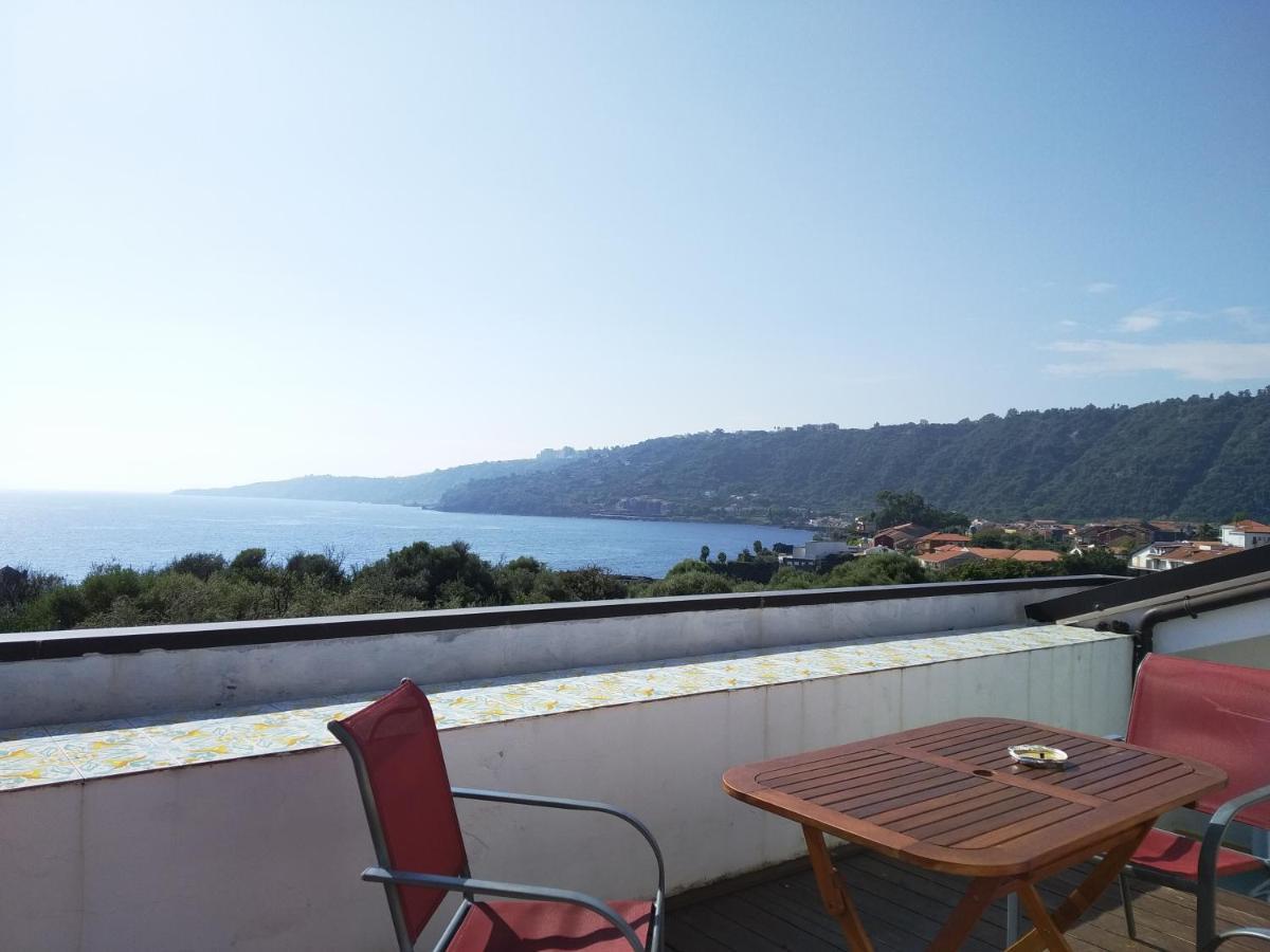 Case Vacanze Residence Trinacria Acireale Exterior photo