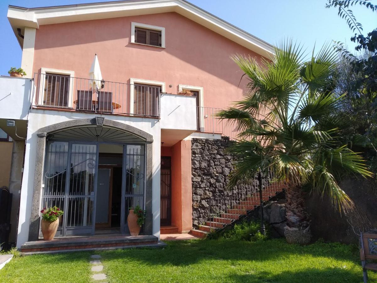 Case Vacanze Residence Trinacria Acireale Exterior photo